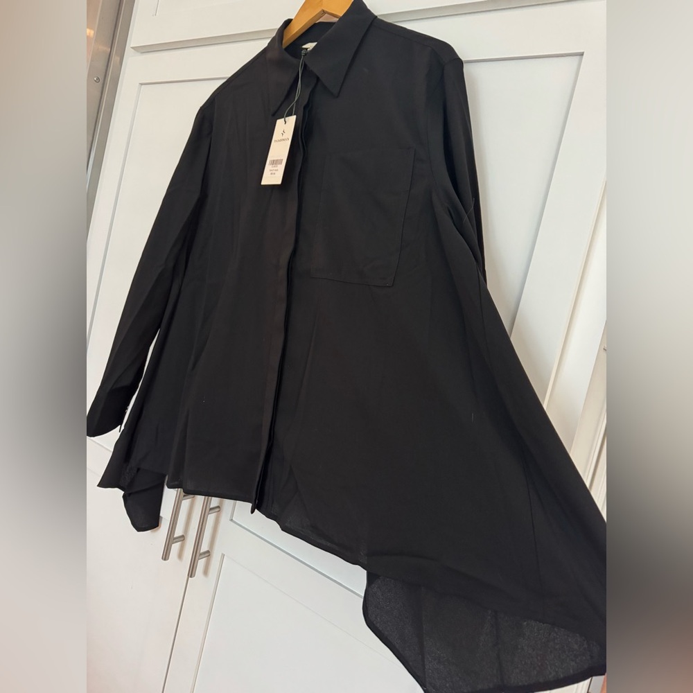 Tuckernuck Modern Classic Black Button Down Shirt M